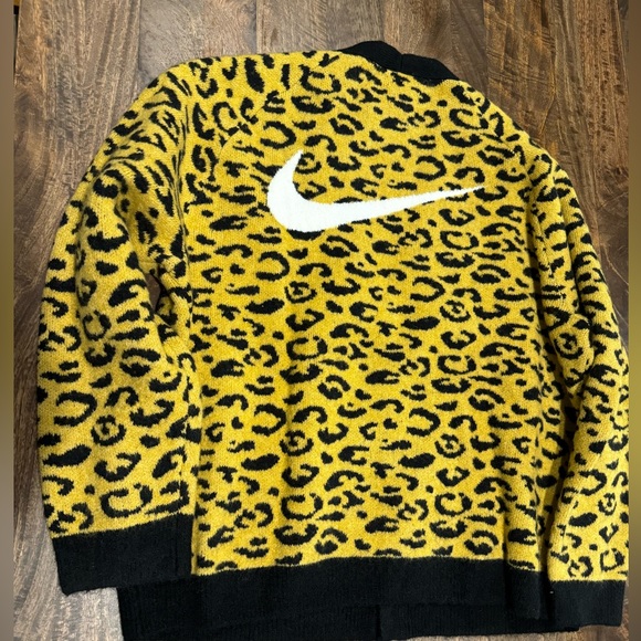 Rare NWT Nike Sportswear Circa Cardigan AOP Leopard Print - Picture 6 of 10